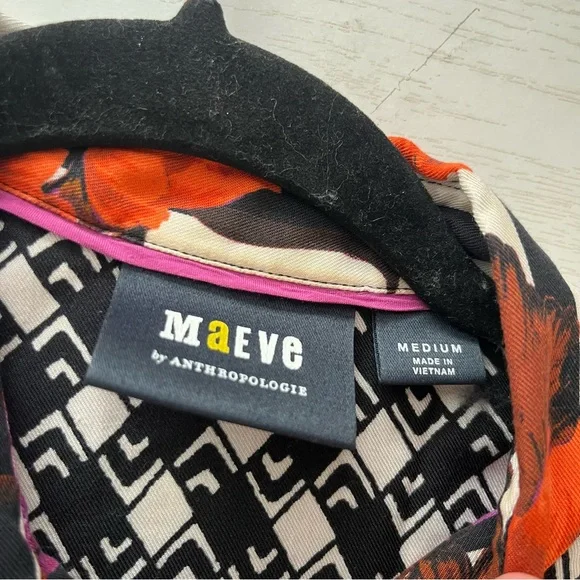 Anthropologie Maeve La Paz Contrast Button-Down Shirt Size Medium Long Sleeve - Picture 8 of 9